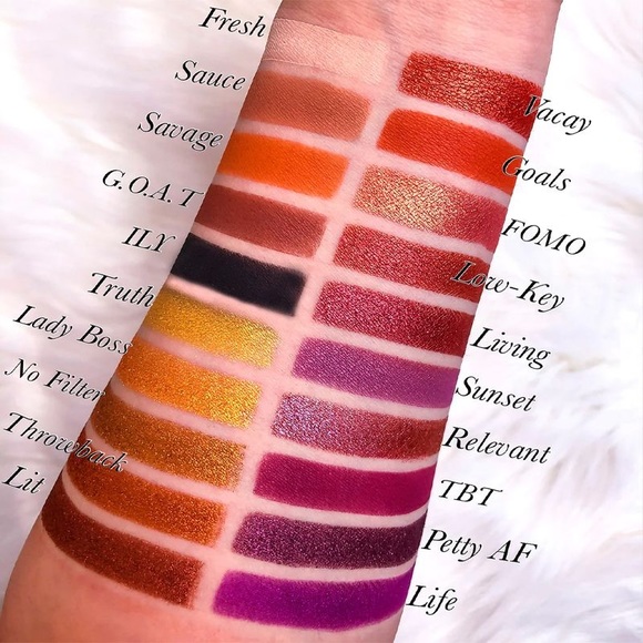 💗VIOLET VOSS Hashtag Pro Eyeshadow Palette - Picture 4 of 14